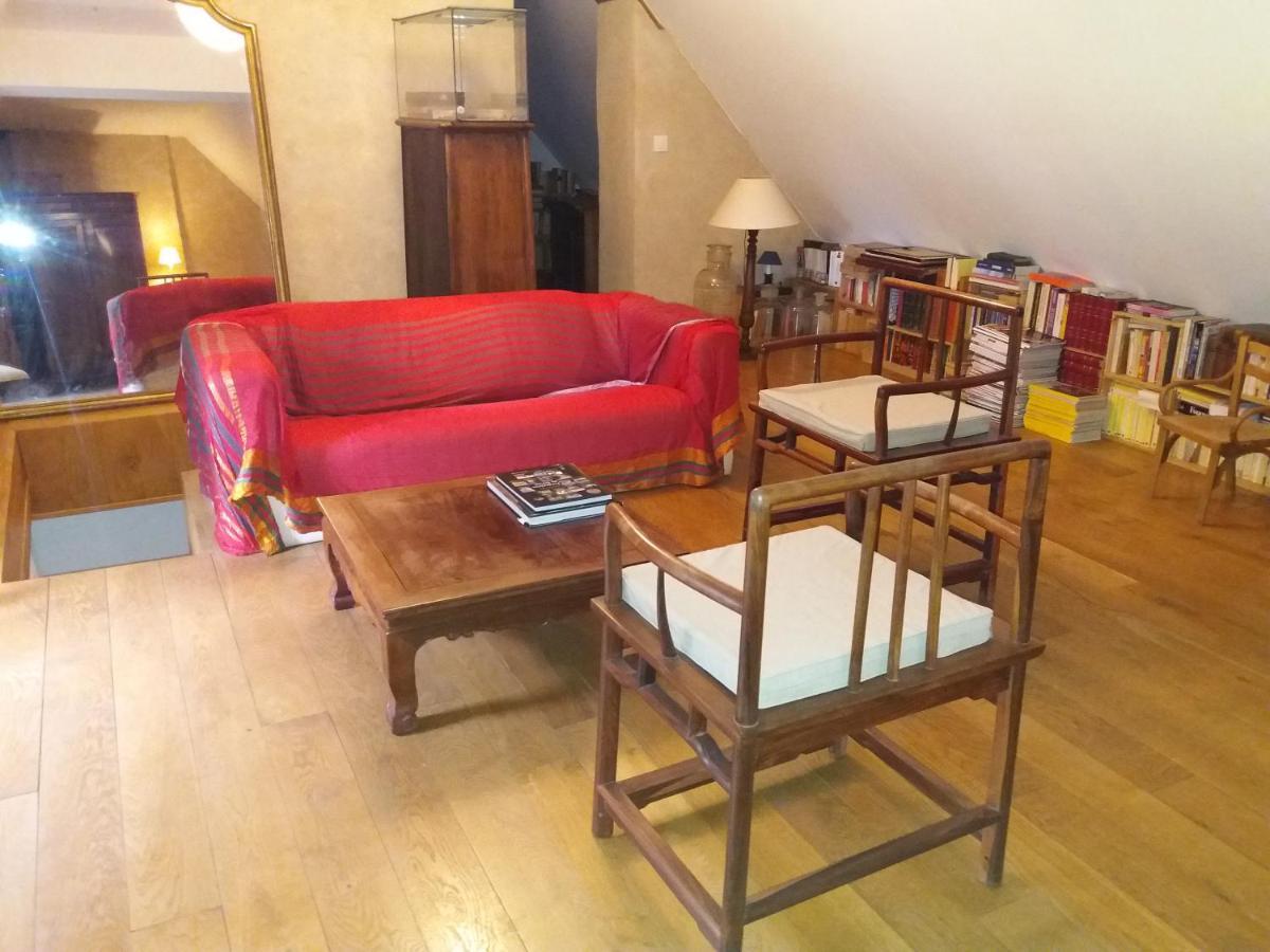 Presbytère de Bonsmoulins Extérieur photo